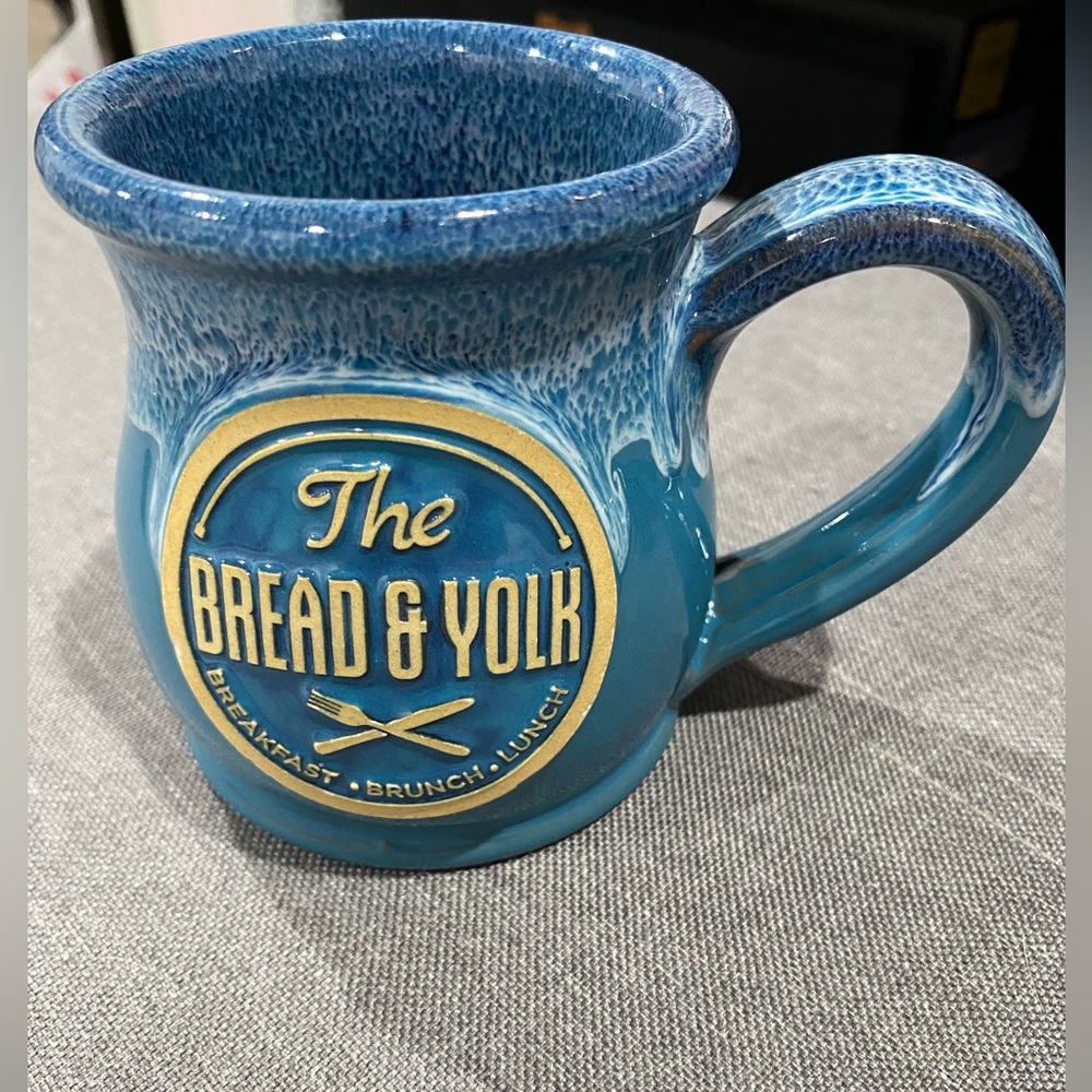 Deneen pottery coffee mug, The Bread & Yolk, good condition